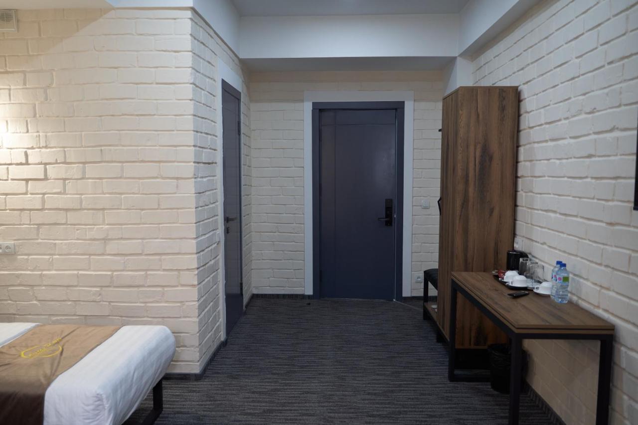 Vatan Plaza Hotel Tashkent Ngoại thất bức ảnh
