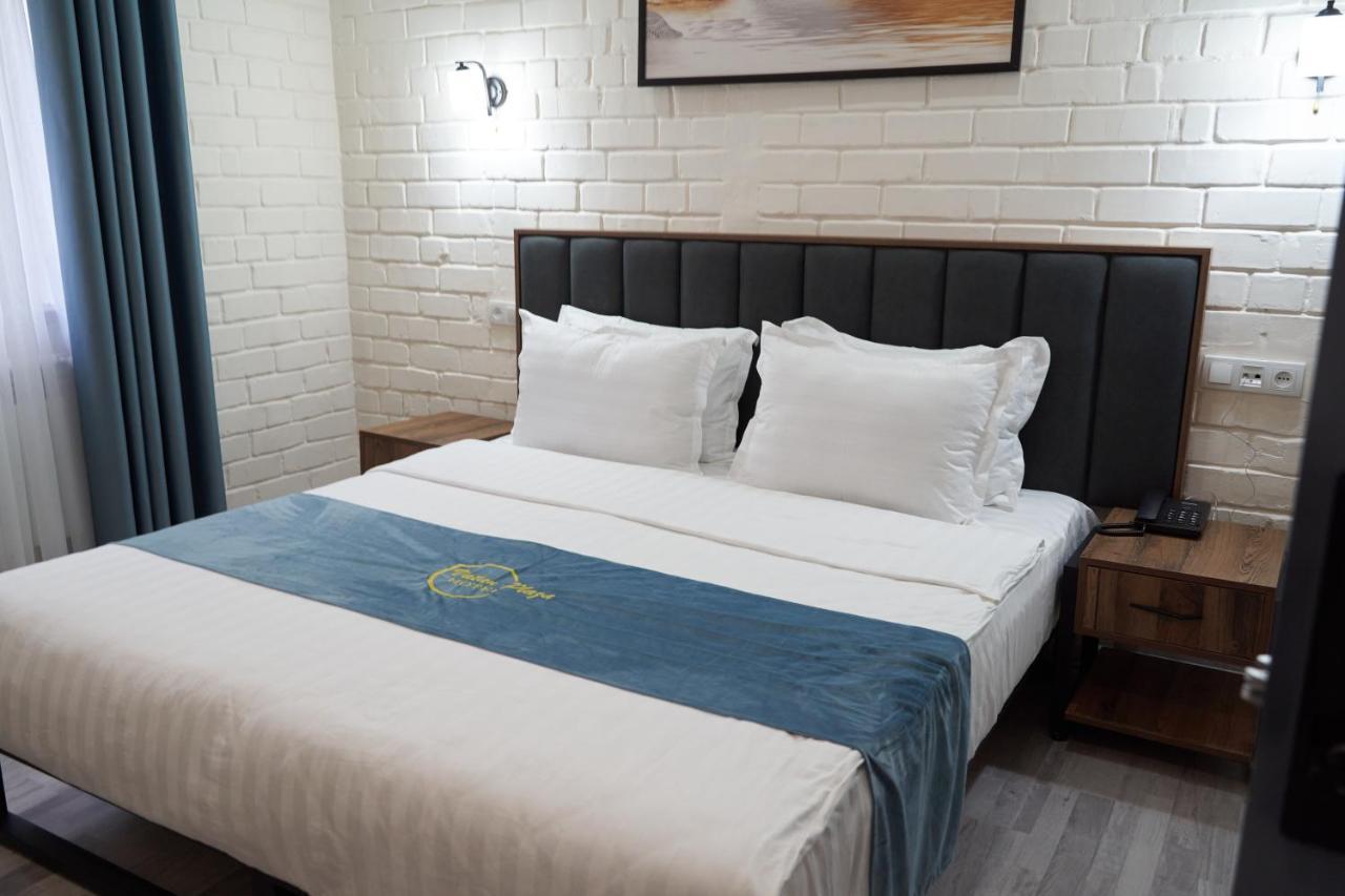 Vatan Plaza Hotel Tashkent Ngoại thất bức ảnh